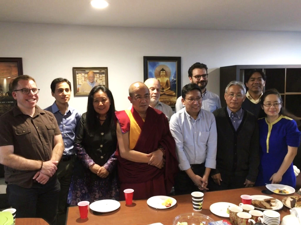 Khenpo Sodargye with BDRC staff